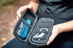 Fidlock TWIST Gereedschapsset + Bike Base - Zwart -Sportfiets Onderdelen 09635 BLK fidlock TWIST toolbox bikebase outdoor 01 scaled