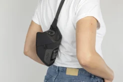 Fidlock TWIST Essential Bag + Bike Base Set - M Zwart -Sportfiets Onderdelen 09661 BLK fidlock twist essentialbag overshoulder scaled