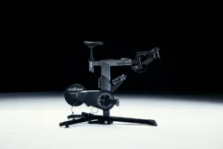 Wahoo Fitness KICKR Fiets V2 Wifi -Sportfiets Onderdelen Wahoo KICKR BIKE v2 WFBIKE3 PROFILE 02311